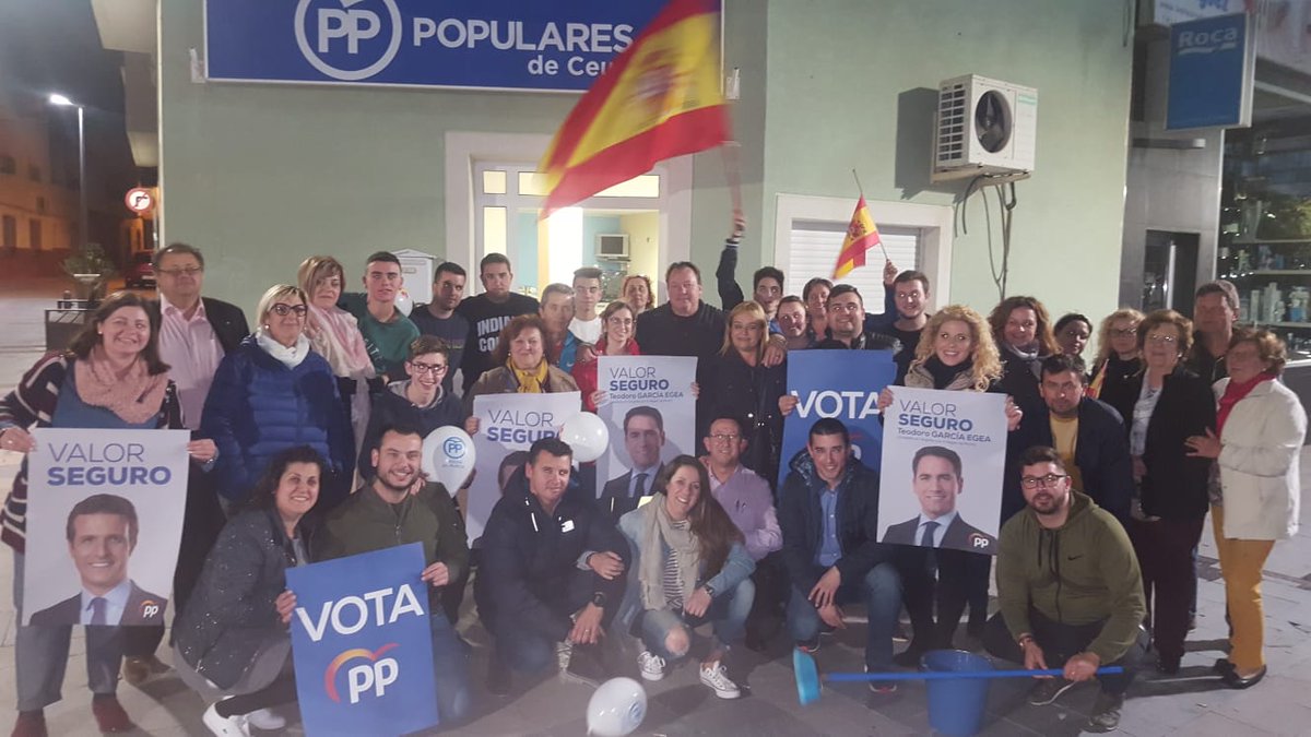 juanfeceuti's tweet photo. En Ceutí,tenemos equipo, tenemos ganas e ilusión.En Ceutí queremos que @pablocasado_ sea el próximo presidente del Gobierno.Tenemos a los mejores y nos vamos a encargar de que todo el mundo lo sepa.@TeoGarciaEgea @PPRMurcia @LopezMirasF ¡Vamos!😊💪💙🇪🇸
#ValorSeguro 
#VotaPP https://t.co/8QvECz9mFP