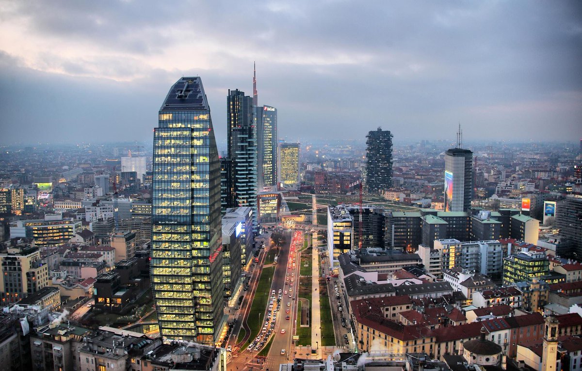 Milano da Torre Breda (foto andrea cherchi) #milano #Fuorisalone2019