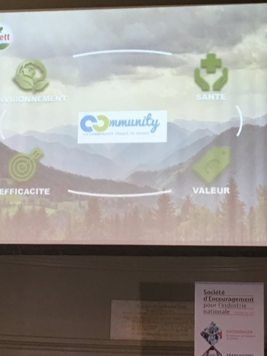 LabelsetT's tweet image. L’économie circulaire avec Cradle to Cradle.
Le gestion des déchets est primordial. Il faut s’inspirer de la nature.