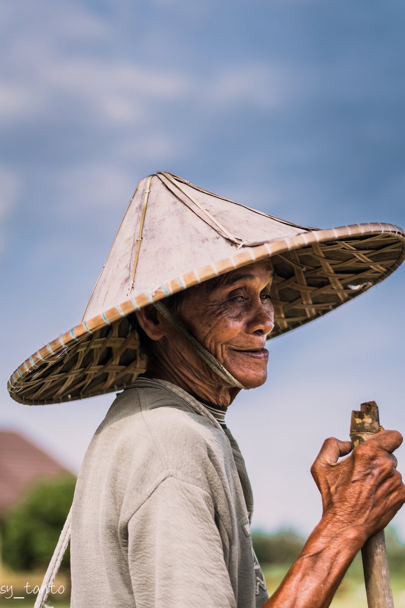 sy_tanto's tweet photo. #photo #photograpy #street #color #moment #momentlens #people #face #faces #streetface #streetphotography https://t.co/u3jeLjamDJ