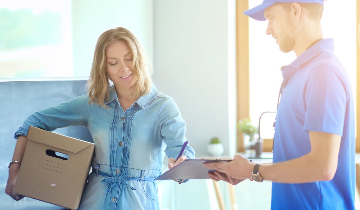 escher_group's tweet image. MAKING MAIL AND PARCEL PREPARATION SIMPLE

A great customer experience hinges on quick but impactful transactions when and how it suits the customer best.

#transformingposts #customerexperience #digitaldrive #escher #didyouknow #customerengagement

lnkd.in/ernHX6u