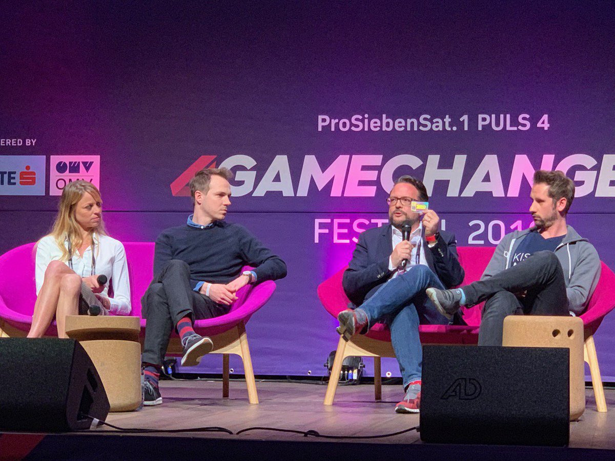 youniqx's tweet image. Youniqx goes #GameChangers Festival 2019 
Major thumbs up for this great event format – our CEO @lpraml was part of a panel discussion and talked about crypto currencies. Will we all use them pretty soon on an everyday basis? What do you guys think? 
#youniqx #chainlock #krypro