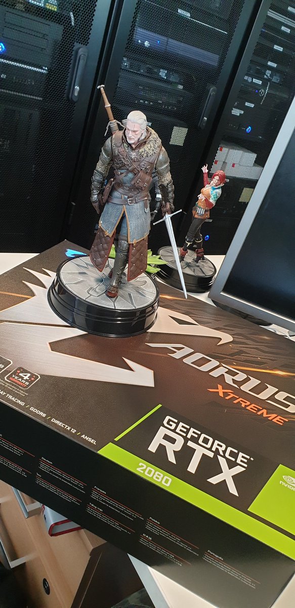 So last Saturday was my 15 year Mod-anniversary. Work got me some goodies! :D