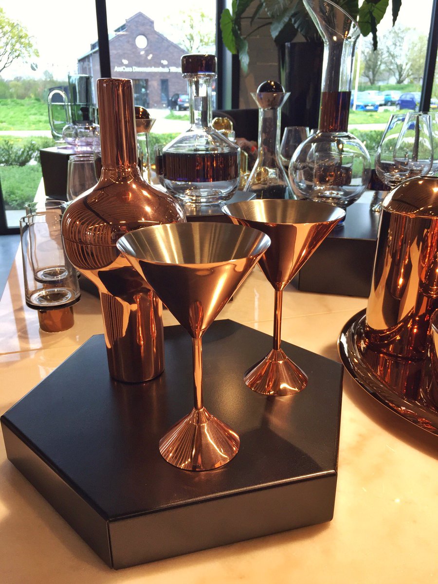 OngewoonLekker's tweet photo. Een hele bijzondere rondleiding & lunch bij @TTPConcepts en #bowlsanddishes door @HeerlijkeHappen!
.
.
.
#foodie #ttpconcepts #lekkerlekker #design #keuken #foodie #foodblog #drinksblog #drinkie https://t.co/P7B5ocwfwc