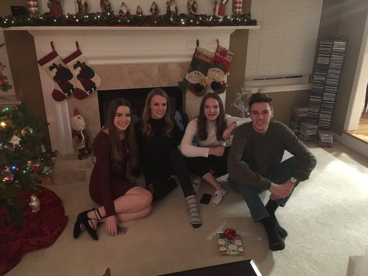 DhoffmanDoug's tweet image. Happy birthday Kristin. Enjoy the day!!@KristinxHoffman