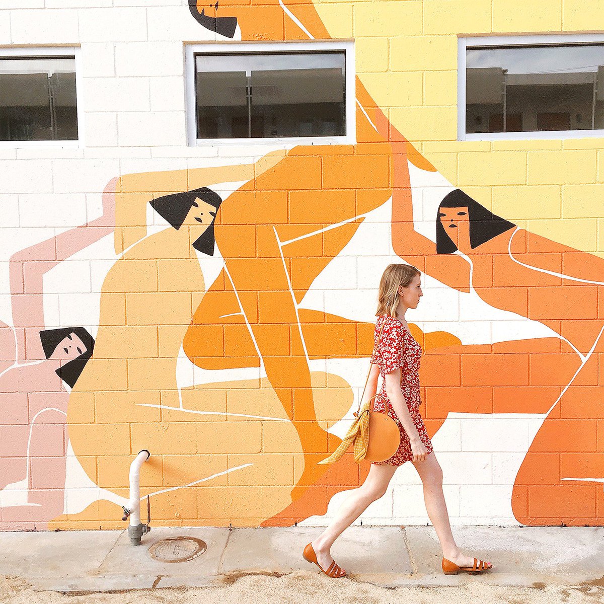 It's #Friday let's make some space for day dreams. In our weekly interviews we've started asking if there are any projects our guests would like to make time for. Katie Thierjung said, "I have ALWAYS wanted to paint a mural!" What are you dreaming about doing someday?