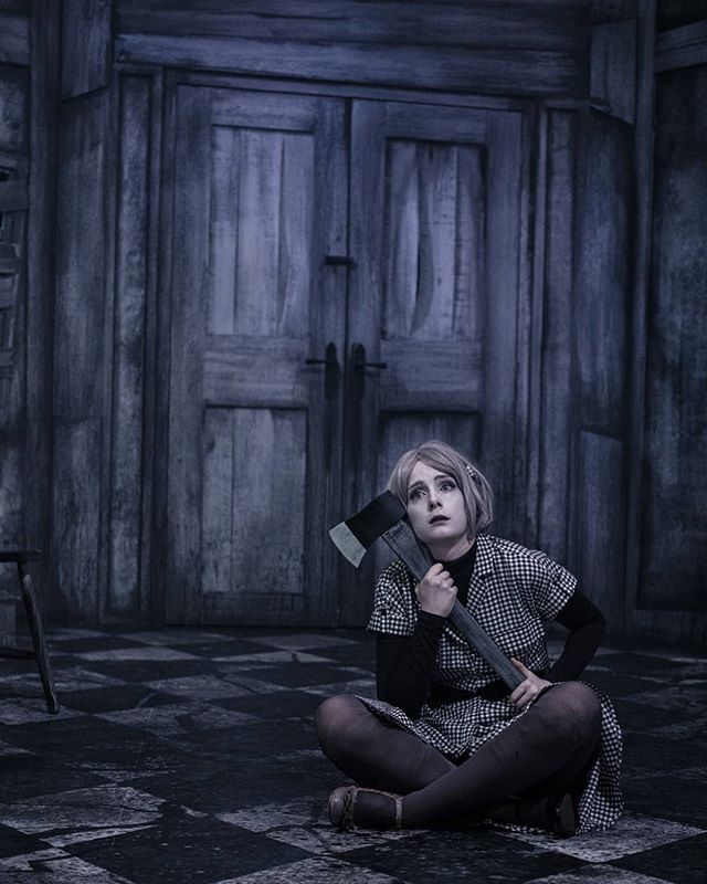 TheatreNewsWeb's tweet photo. Extension announced and new #productionimages revealed for #NightOfTheLivingDeadLive at #ThePleasance with #MariMcGinlay. #Tickets and more info on https://t.co/H53qyDUP8a. Photo credit: #ClaireBilyard. #LivingDeadLondon @LivingDeadLDN #PleasanceTheatre… https://t.co/wMBXQYjLnk https://t.co/8PBldyPb8u