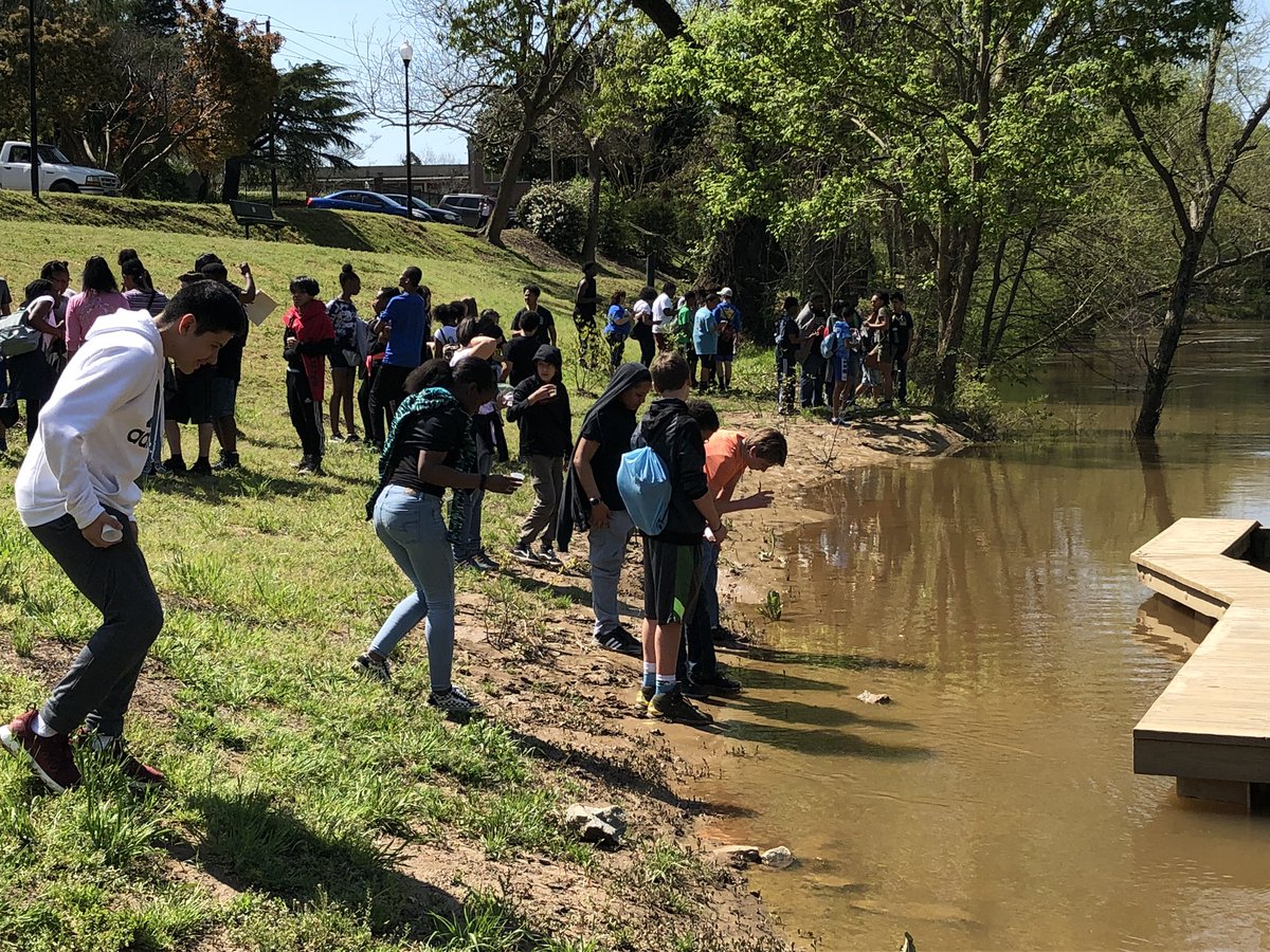 hothistorians's tweet photo. Shad Trip 2019 @EastGarnerMMS. https://t.co/1WdOmrEJpN