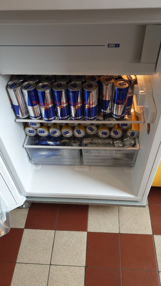 Wer kann mir nen RedBull Kühlschrank besorgen? - Seite 2 -   - Deine Automeile im Netz