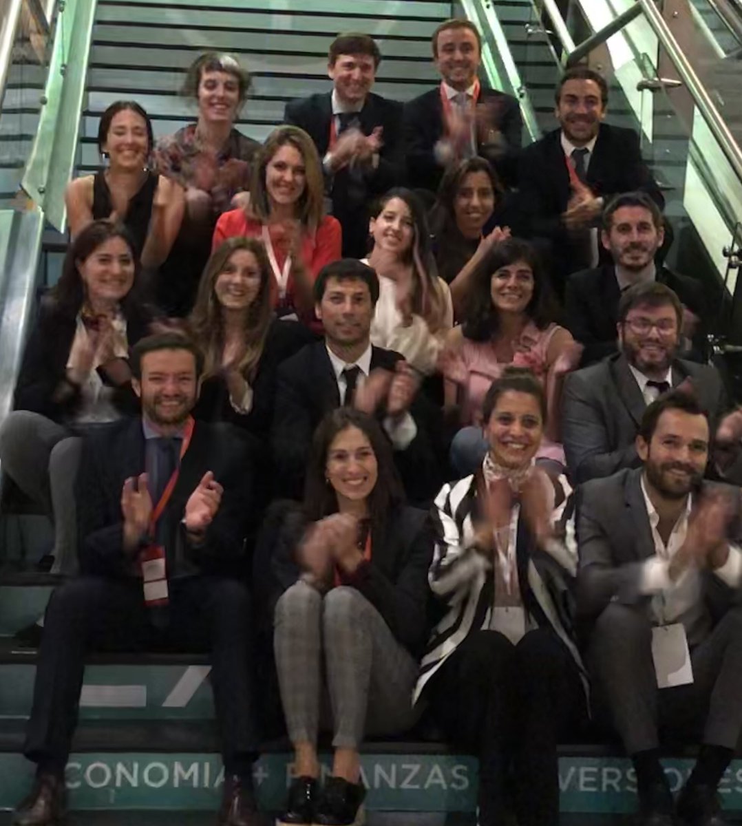 EODomecq's tweet image. Con este equipo la economía se recupera y crece sostenidamente por los próximos 20 años.
Infinitamente agradecido con este gran grupo humano y con todas las personas que colaboraron y construyeron la 7° de @ExpoEFI y @CongresoEco. ENORME TRABAJO de todos. GRACIAS TOTALES!!!