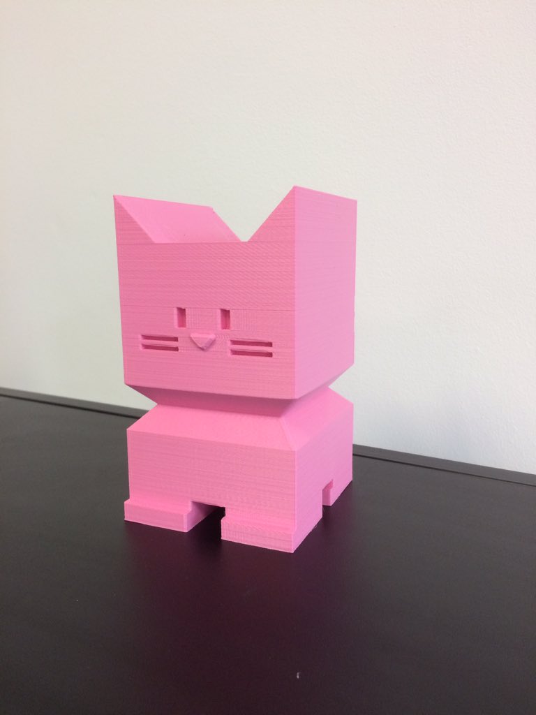 lebeedule's tweet photo. Recevez gratuitement ce petit chat 3D. Contact@lebeedule.com. Frais de port à votre charge 😱#fabricationadditive #impression3D https://t.co/HrBZJ8xVid