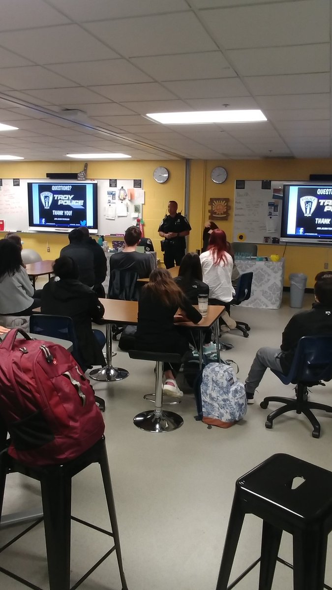 THSNoble's tweet photo. Thank you Officer Julian for sharing your knowledge on the dangers of vaping with our students!! #knowledgeispower @TroyMI_Police. @RAReducation @onetroy @lisabru4 @troyschools @troy_colts https://t.co/atIQa5K6Mp