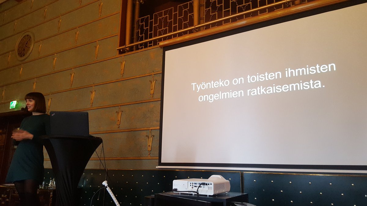 'Työnteko on toisten ihmisten ongelmien ratkaisemista' - Katri Saarikivi. Ihmisyyden perusasioita pohtimassa.  Everything's about human being. #PwCwomen <a href="/katrisaarikivi/">Katri Saarikivi</a>