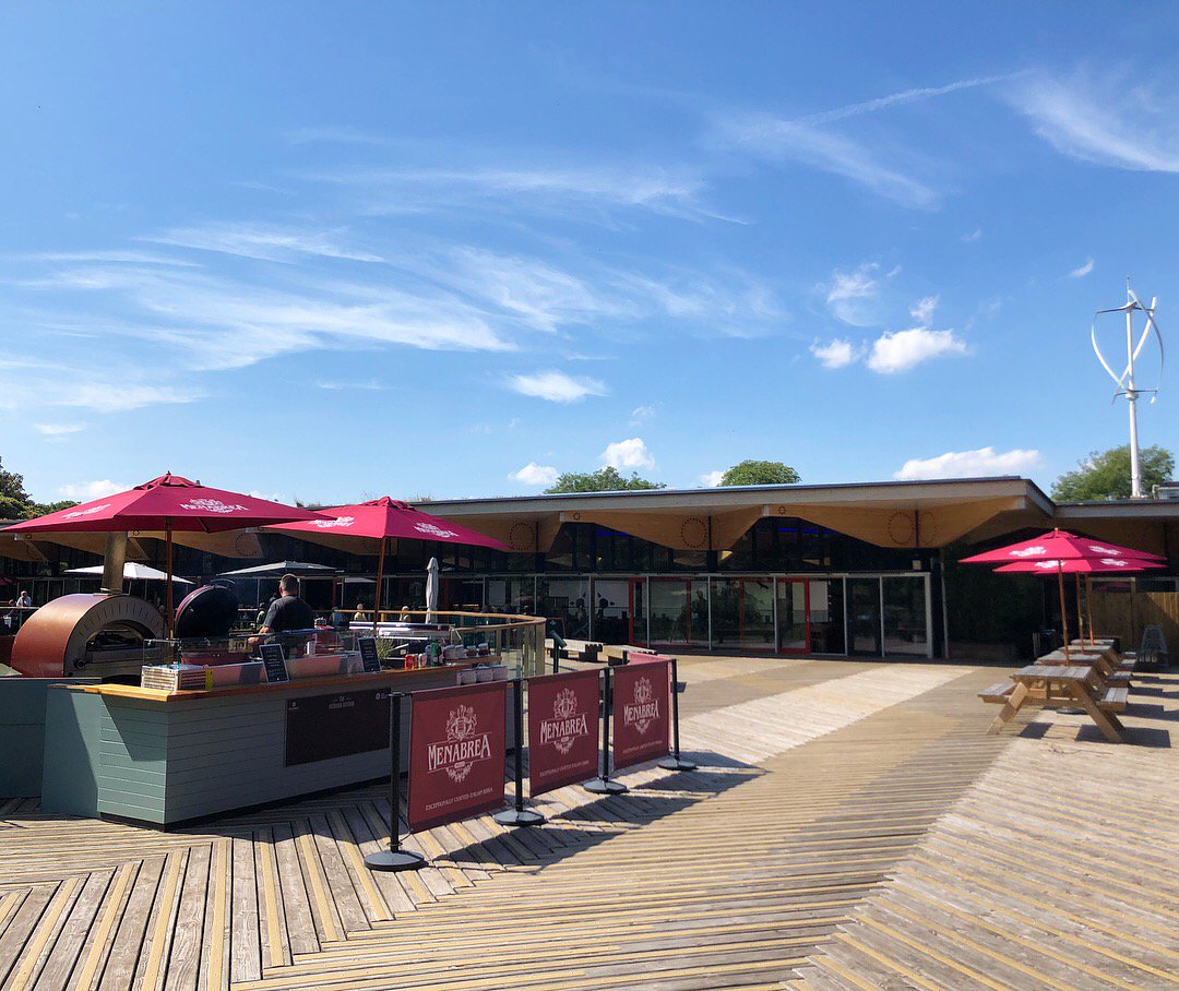 BotanicsBites's tweet photo. Outdoor BBQs and drinks receptions available this Summer at the Botanics 🍹☀️. Treat your employees to an away day, or book a private space for family &amp; friends. Visit https://t.co/tFOg0wC0mF or call 0131 552 1974 for details https://t.co/TMi1KnvFEG