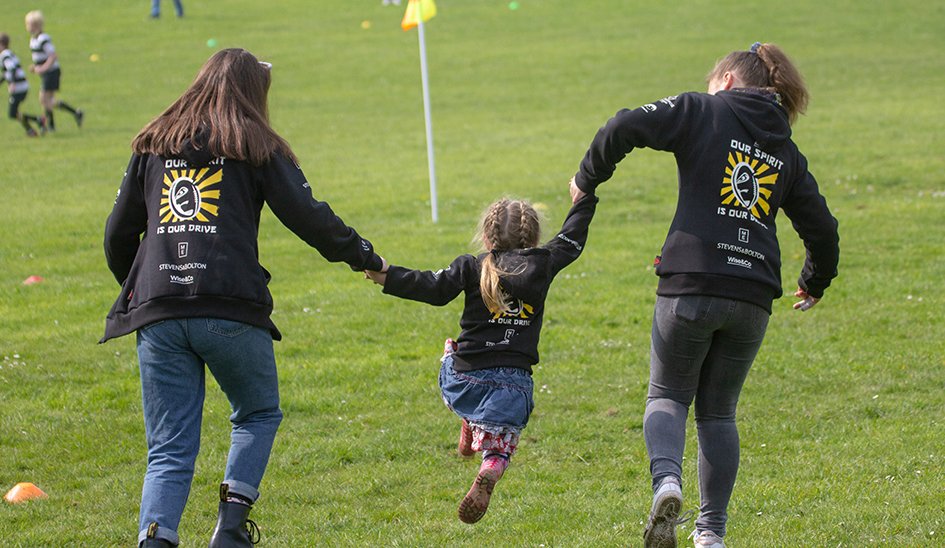 WiseandCo's tweet photo. So great to hear how much fun all the players and attendees had on the @FRUFCSamurai19 Tour - and beautiful weather for it too! #FRUFCSamurai19 #frufc #sport #teamwork #skillsforlife #workingtogether #Farnham #SupportLocal https://t.co/X2U8WT8MNd