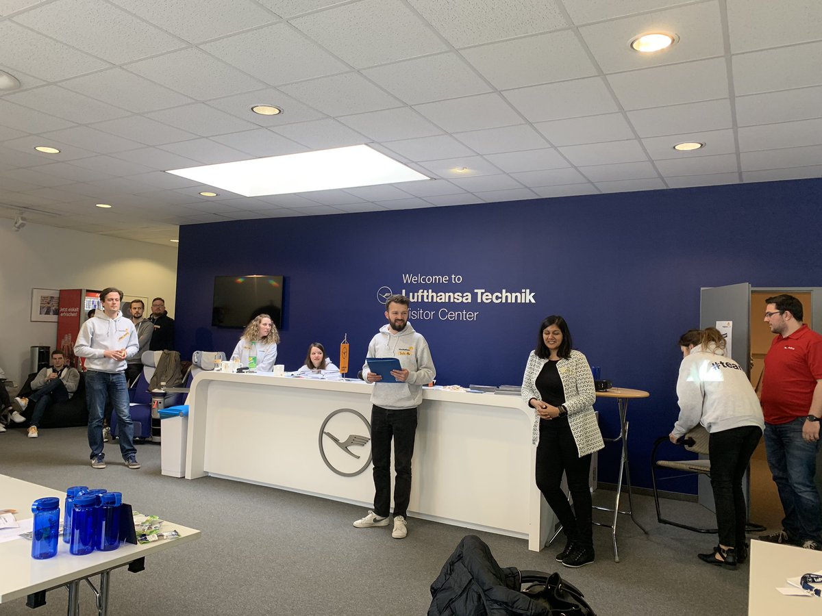StephNaHe1's tweet photo. #aviationhackathon now: pitch training https://t.co/JmWUtKpMzu