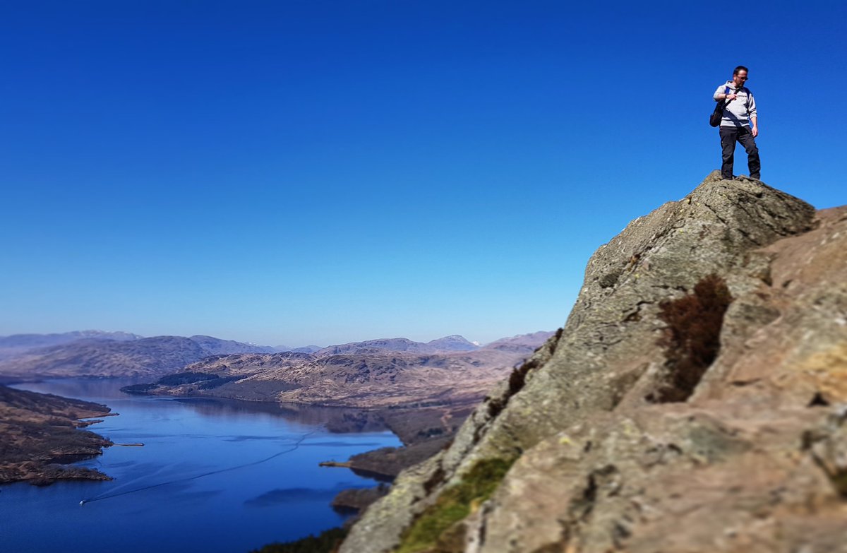 Taking in the view from the top of Ben A'an in the Trossachs. A cracking wee climb under a bright blue sky!! @VisitScotland @lomondtrossachs @Scotland @ScotsMagazine #benaan #thetrossachs #Scotland #scotspirit #hillwalking #landscape #blueskies #mountains #lochkatrine #loch