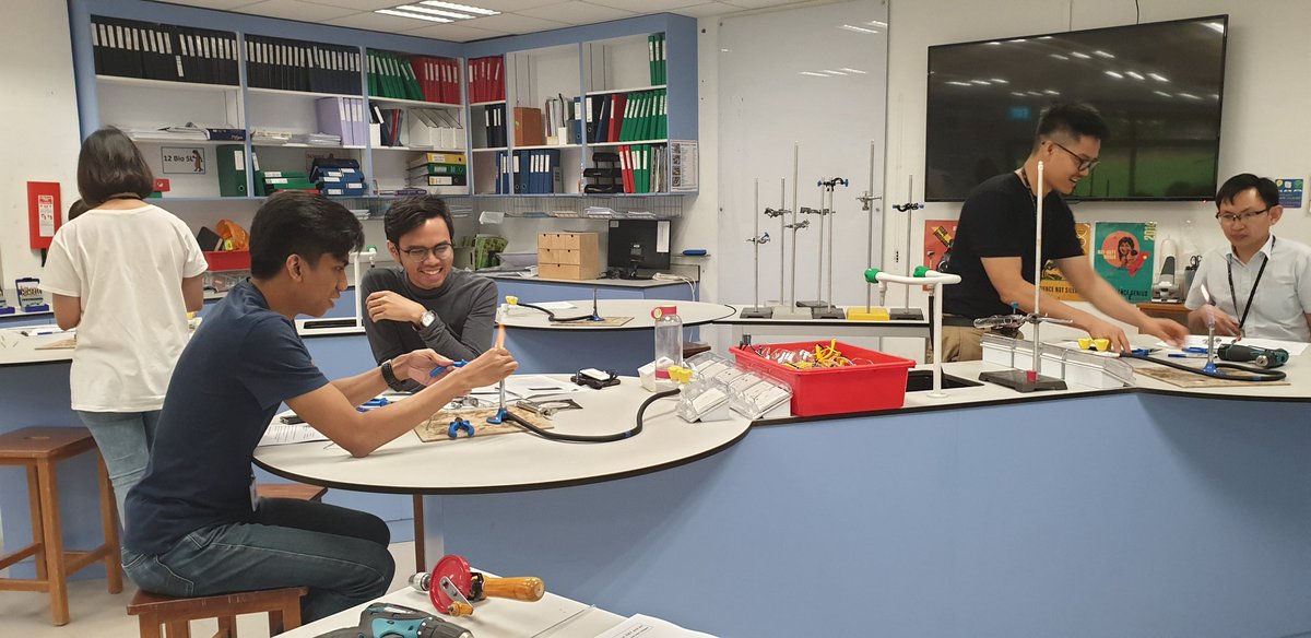 Day 4 &amp; last day <a href="/CLEAPSS/">CLEAPSS 🏁</a>  Tech training in Singapore, glass working