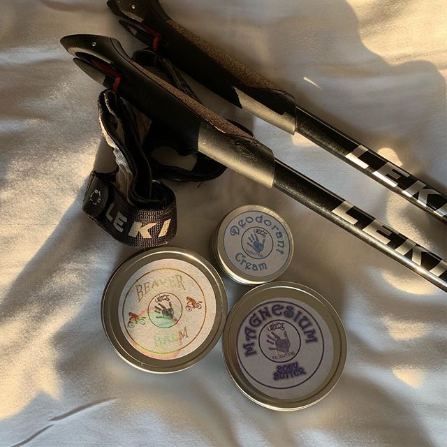 CrazyJudoCanuck's tweet image. Getting ready for Day 3! A handy trip to have! uniqiproductions 
#antichafing #beaverbalm #naturaldeodorant #magnesium #magnesiumbodybutter #tobagirlinuk #hadrianswall #longdistancewalking