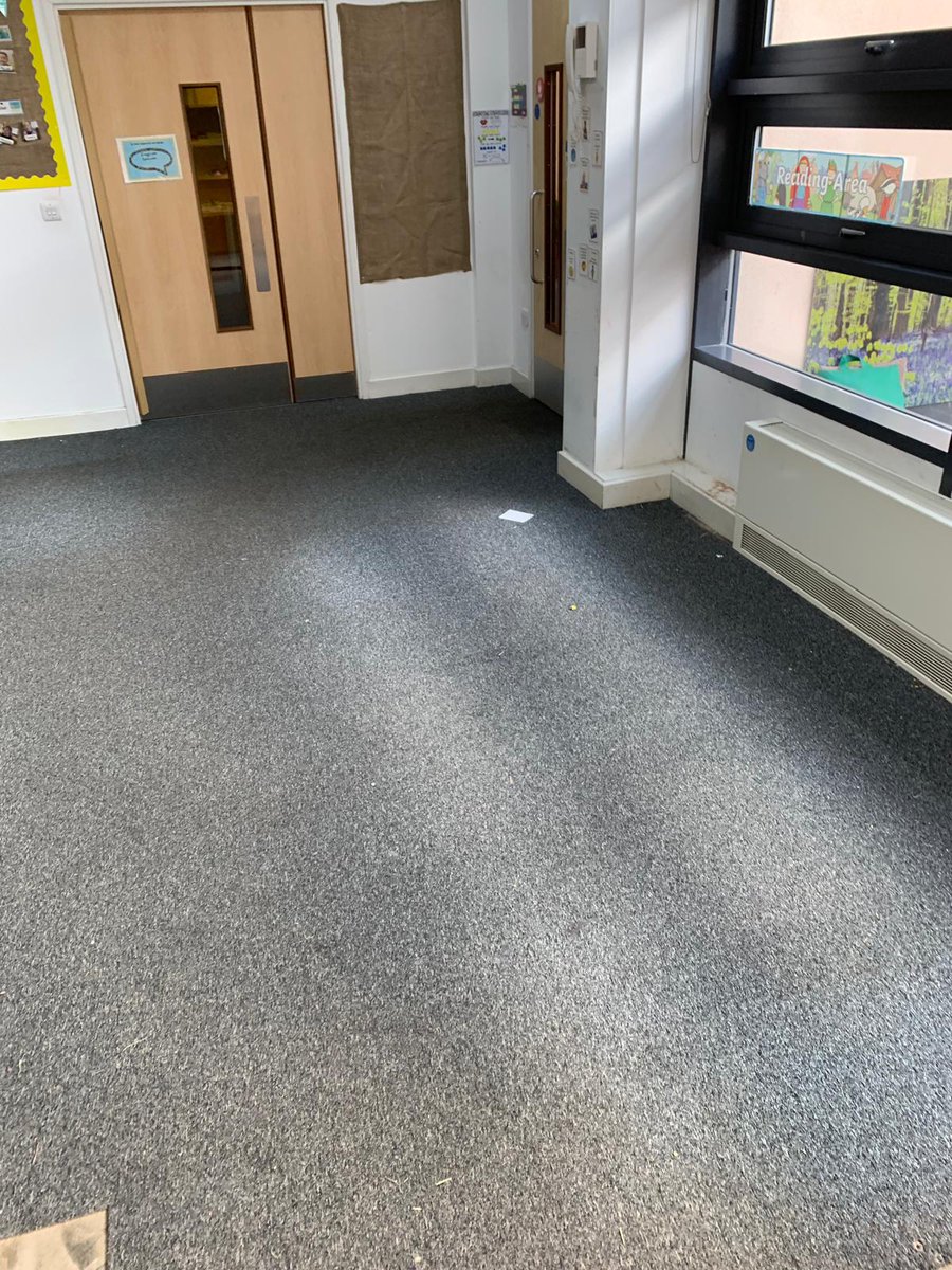 empireflooring2's tweet photo. We are nearing the end of another large Domestic Amtico installation, and when one job finishes another one starts a large Commercial project on a local school.
#domesticflooring #commercialflooring #weekendwork #ripout #flooringliverpool https://t.co/tULFvCPejW