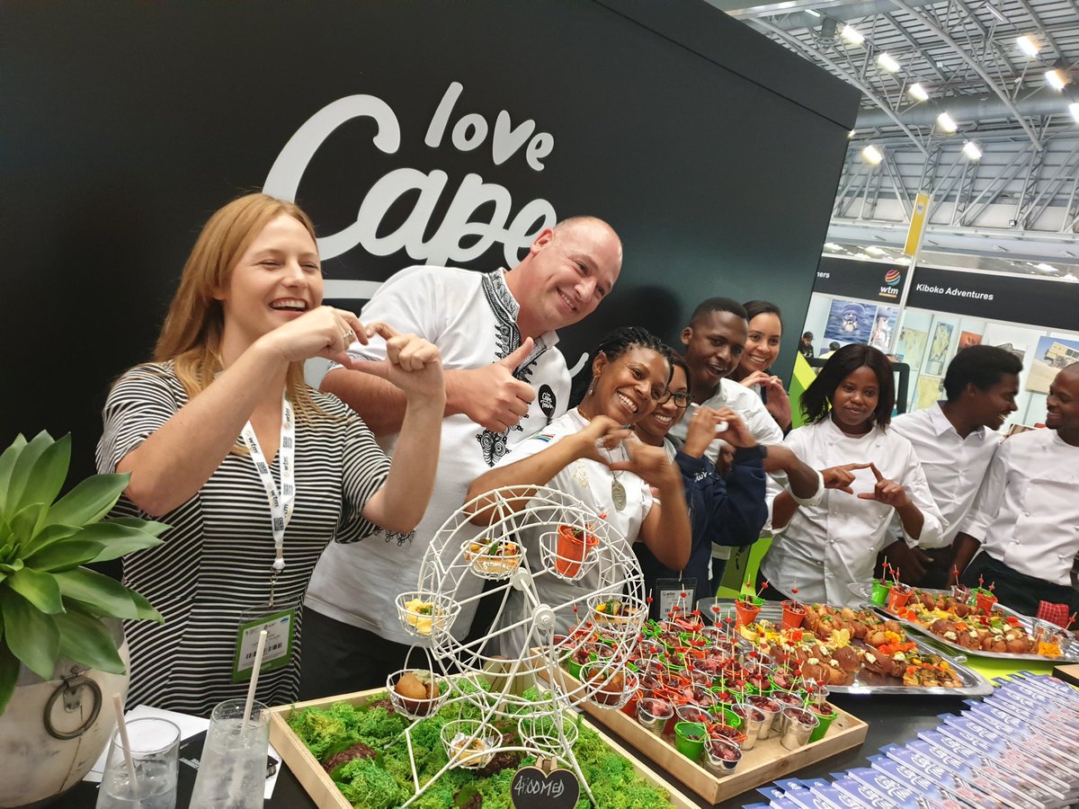 VosJames's tweet photo. Proud moment for me as Economic Opportunities MMC in the @CityofCT as our stand wins the Best Design and Best Innovation awards at the @WTM_Africa. We are ready to do #NextLevelTourism with @CapeTownTourism as we diversify our value proposition. @InvestCapeTown #CapeConfidence https://t.co/d34p0711ai