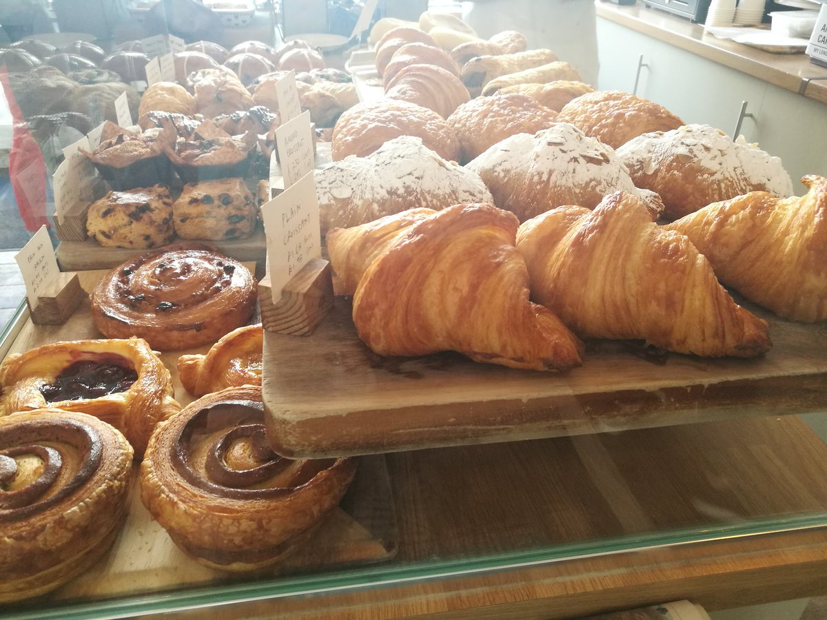 AmbassadorsFood's tweet photo. The croissant is a wonderful thing, a truly well made one is a work of art. We think these are far and away London's best croissants! Hart &amp; Lova supply Harrods but we prefer them straight from the oven here in their café on Belsize Rd NW6 🥐 #hartandlova #london https://t.co/0YzLuJT8E5