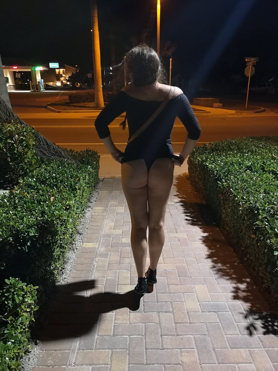 ParejaColswinge's tweet photo. Camino al hotel después de unos cocktails https://t.co/n1171fiqrB