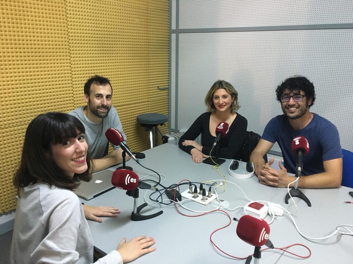 TwinFreakStudio's tweet photo. ¡Días de #Radio!
Ayer estuvimos, junto a @memoory_estelas, en #EsRadio #Murcia, en el programa #elimperdible de @lauraortin, para hablar del #spot de #MEMOORY, ganador en la categoría #digital #Internacional en @miamifuner.
De nuevo, gracias Mónica por confiar en nosotros :) https://t.co/xDxzaMLEVE