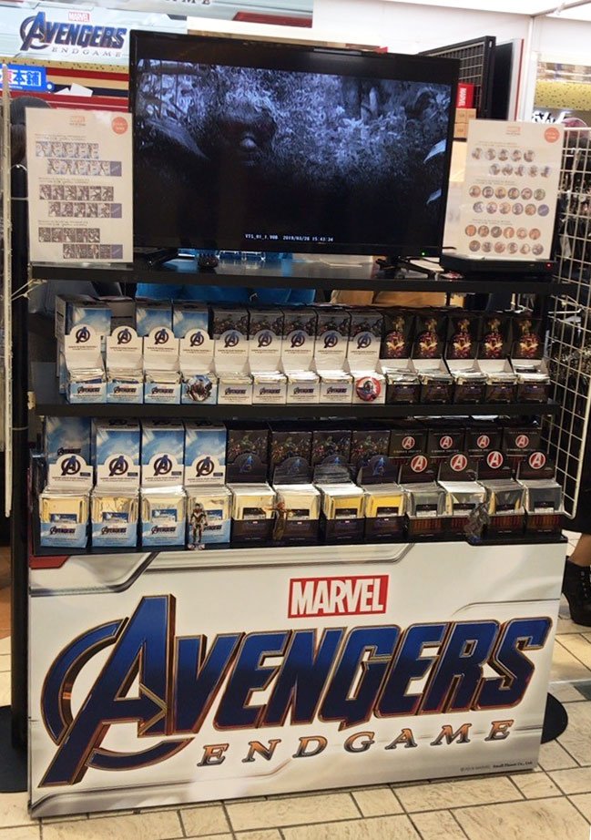 O Xrhsths Marvel Sto Twitter 本日4 12オープン 東京駅いちばんプラザ 京都ポルタで Marvel Pop Up Store 開催 アベンジャーズ エンドゲーム の先行販売アイテム 数量限定 をgetしよう 購入者特典も 東京駅いちばんプラザでは 日替わりの購入者