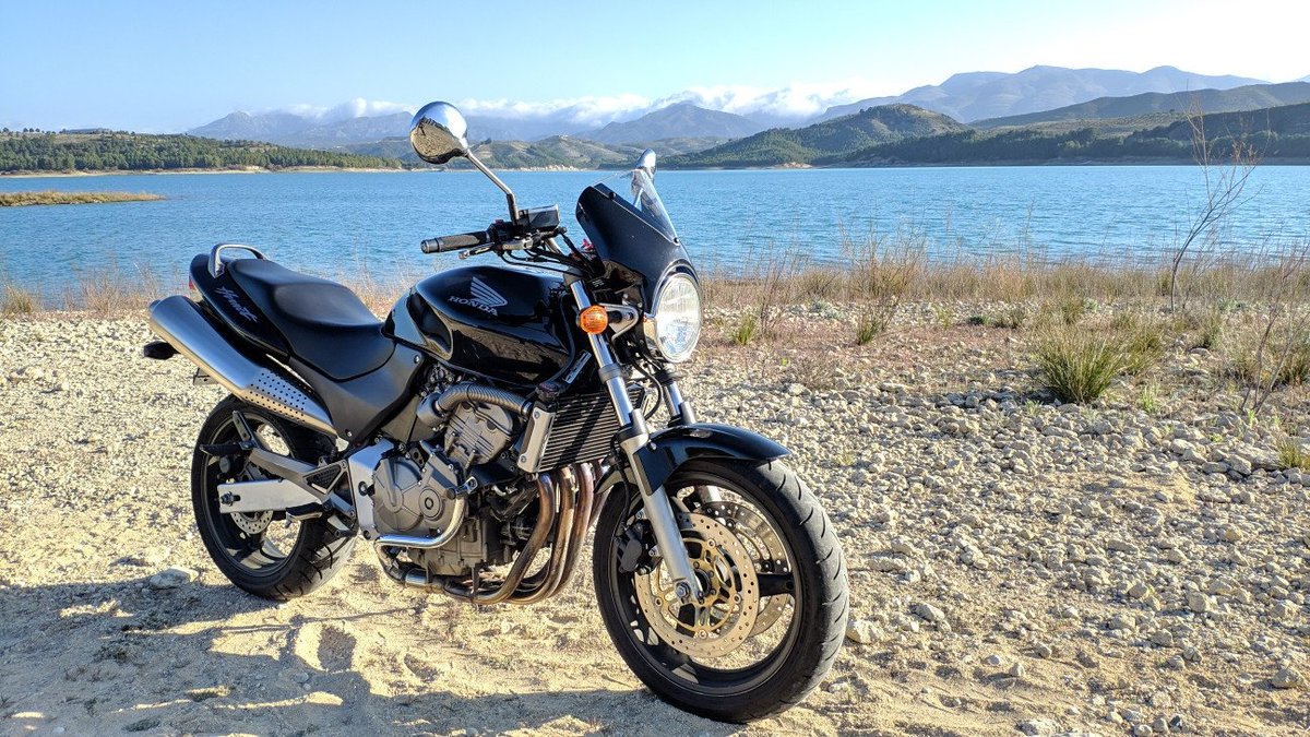 blatheride's tweet photo. Nos apetece una escapada este finde 🏍😎 ¿Quién se apunta? 👉 ¡Busca tu ruta en #Blatheride!

📷 Fotón de nuestro usuario RokosoRider. https://t.co/A1wDsK22hl