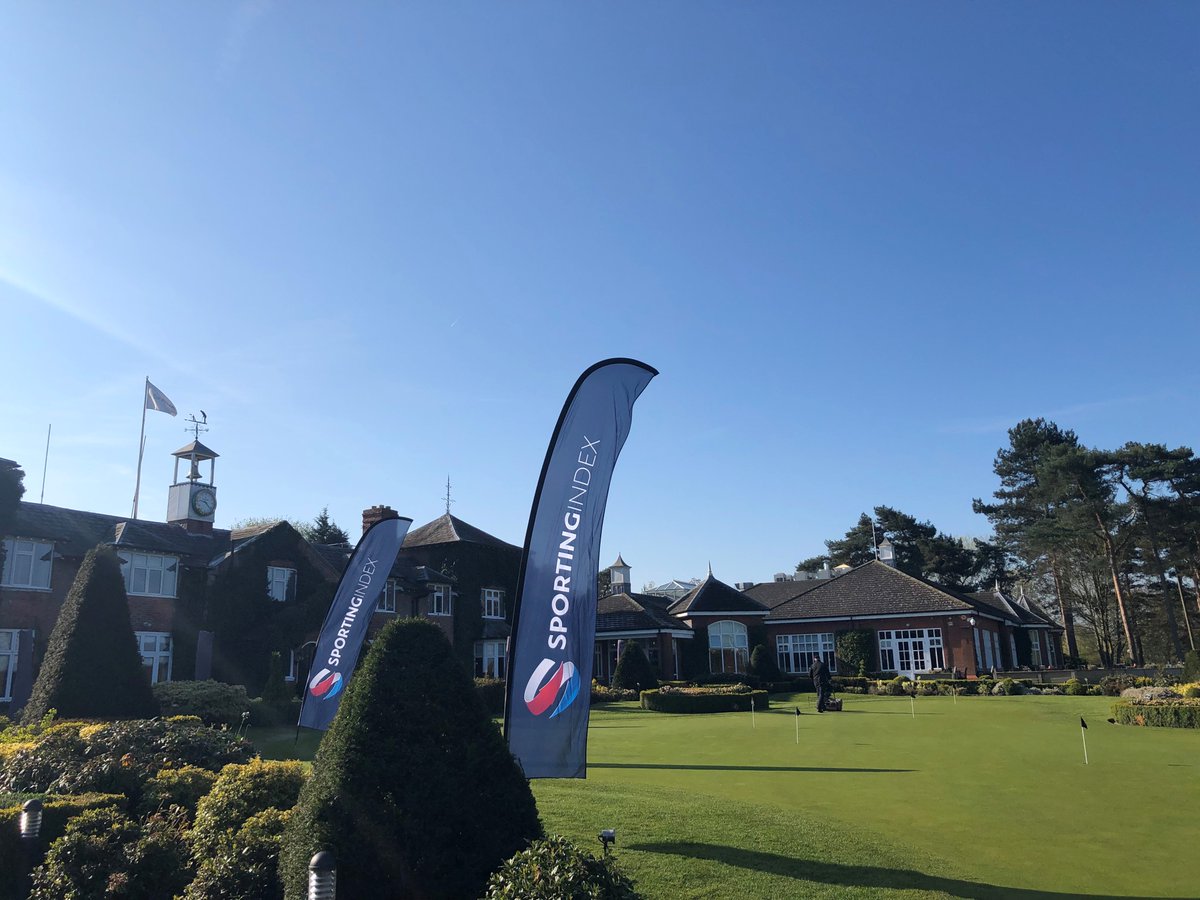 RobHunter87's tweet image. Gutted not to be there but great to see the @sportingindex banners flying at @MashieGolfUK day at the iconic @TheBelfryHotel - I hope everyone has a brilliant day. #golf #mastersweekend