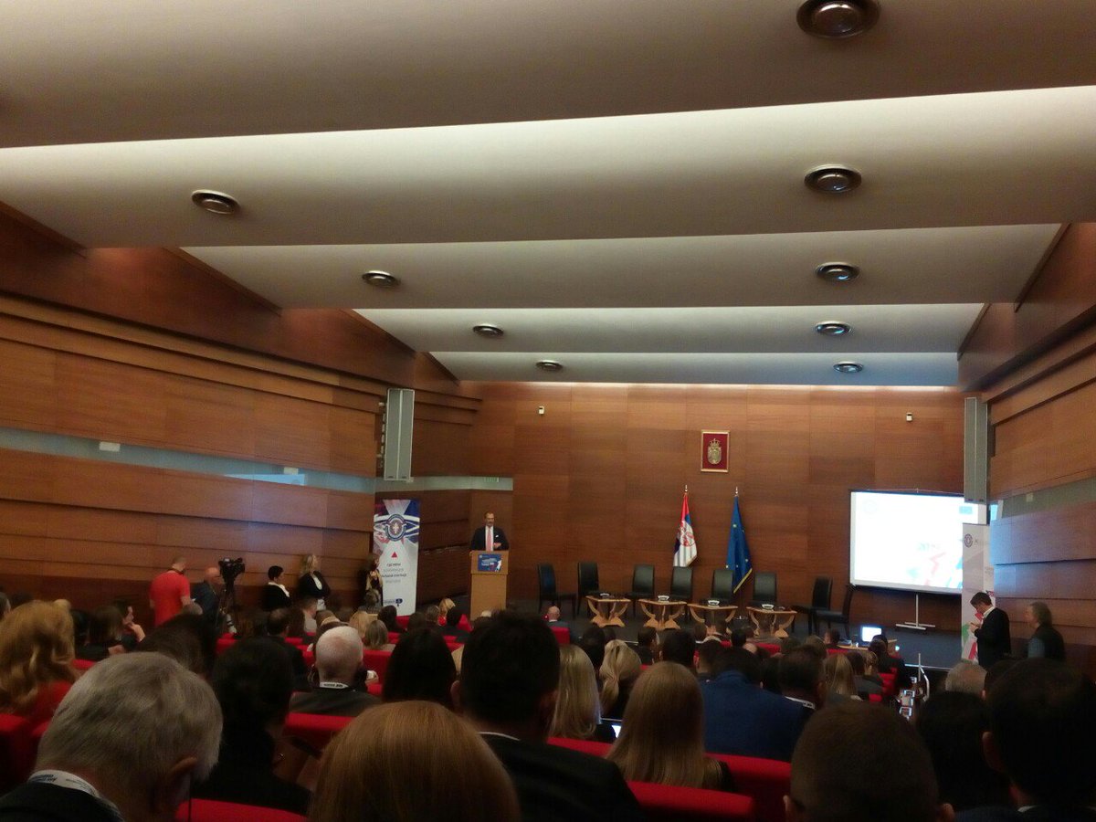 slobokrle's tweet photo. Konferencija posvecena Danu konkurencije 2019 #kzksrbija #competitionday2019 puna sala govori da je tema zastite konkurencije iz godine u godinu sve vaznija, nastavljamo da pratimo Nacionalni konvent #NKEU https://t.co/xqIak54wdA