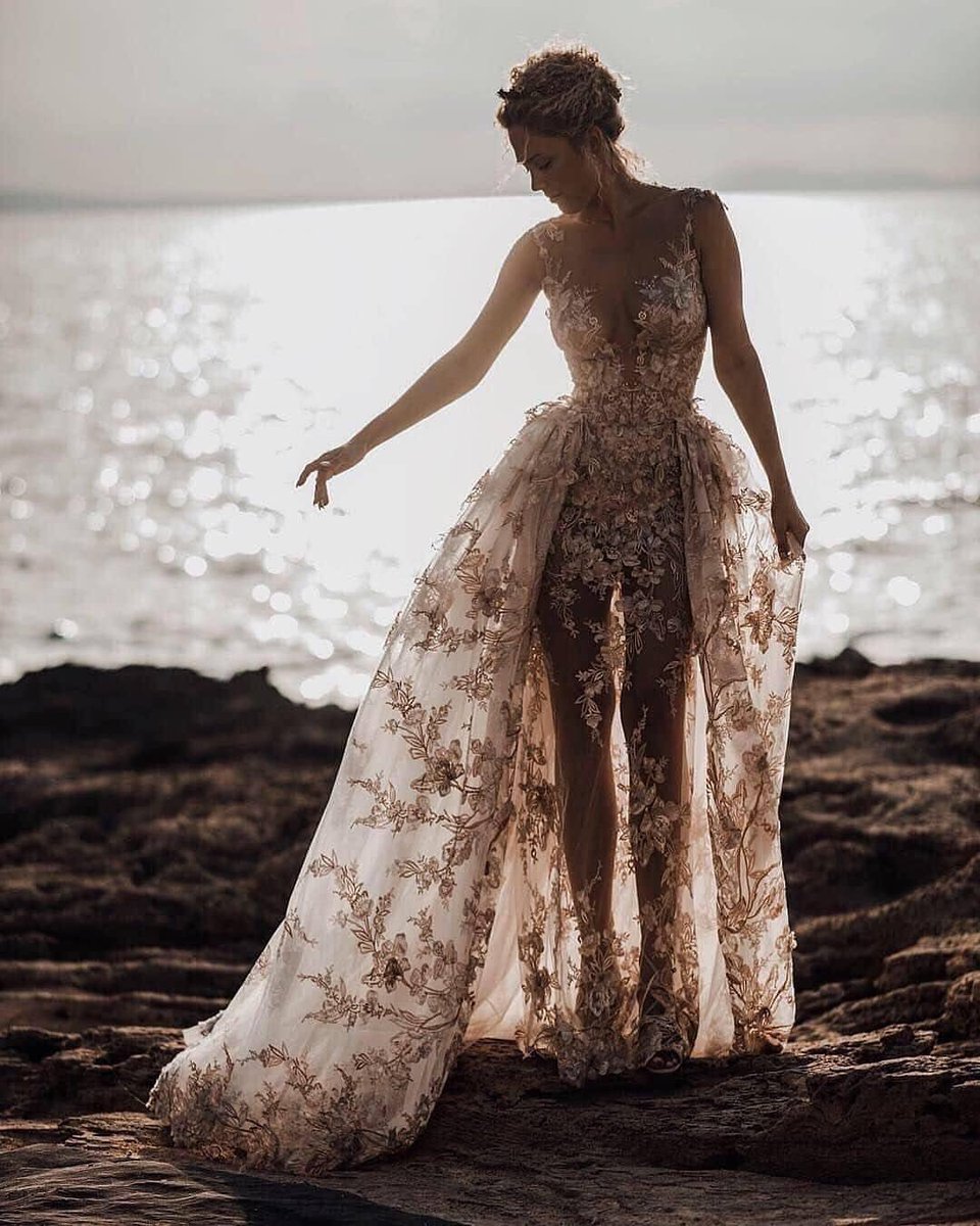 ABoutiqueUK's tweet photo. Visit us for a complimentary bridal consultation: https://t.co/C2ETZzSnCq #glamour #highqualityalterations #alterations #fashion #wedding #tailors #weddingdress #weddingdressalterations #seamstress #weddingdressfitting #alterationsboutique #london #marylebone #westend https://t.co/6Qa16hzlb2