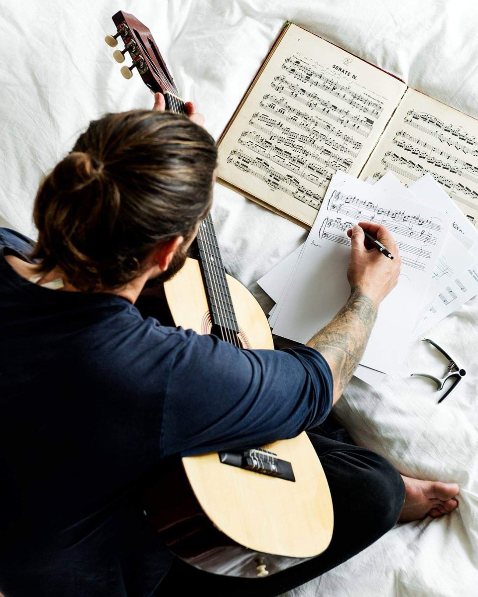 Musicien_es's tweet photo. Nunca es tarde para mejorar como #músico. ¡Comparte tu #talento con nosotros! tus #conocimientos, tu #música, tu #arte. En MUSICIEN te están esperando 😀 #viernes https://t.co/BnmIVb6uHr https://t.co/ZZoXjXwDuu