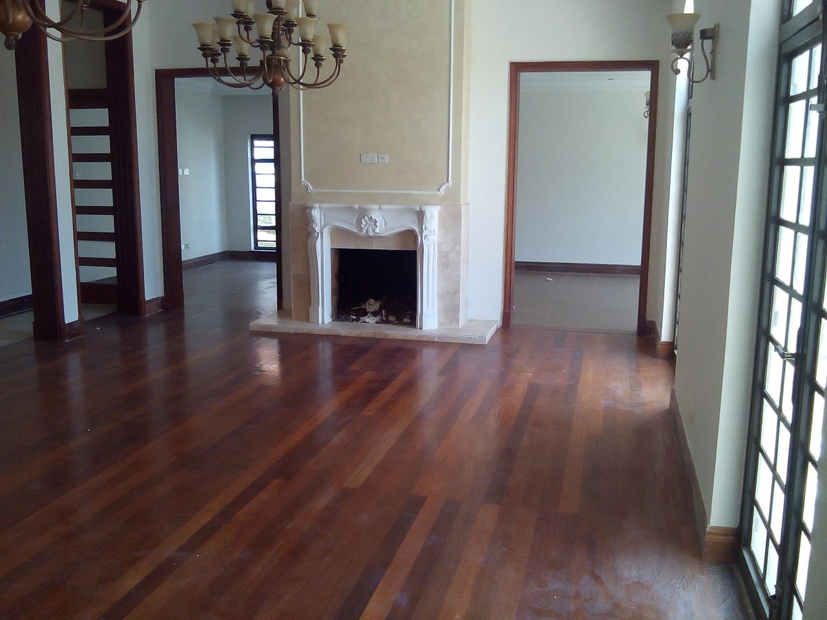 lantanagents's tweet photo. leave in style, #5bedroom house located in #Karen with modern finshes and spacious room room living room,come dinning,kitchen,loundry area,guest room and all the 5 bedroom fitted with wardropes and shower cubical plus the master with gaccuzi and a walking in closet . #Sale 110m https://t.co/8olefD8Os9