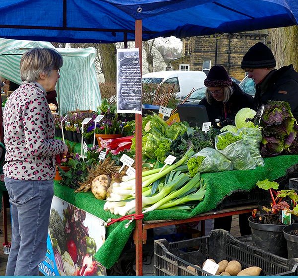The next <a href="/oakwoodmarket/">OakwoodFarmersMarket</a> is on Sat 20th April-  9-12:30 at Oakwood Clock. Fresh produce from award winning local farmers and producers.
Reduce your food miles and support local businesses- don't forget your re-usable bags!
@NorthLeedsLife <a href="/PeopleofLeeds/">People of Leeds</a> @LSLocalTV