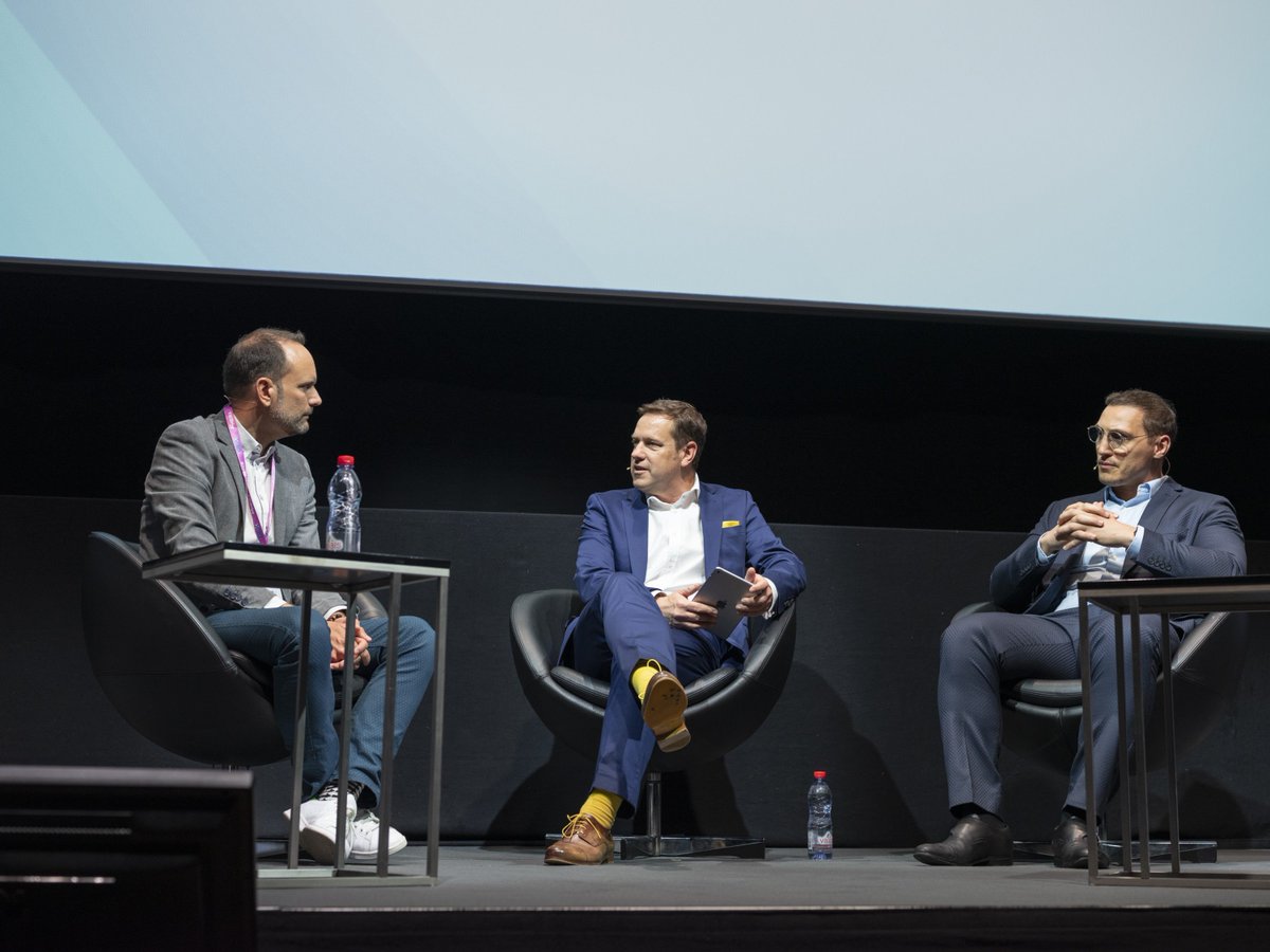 Wir schauen zurück auf einen Tag voller spannender Referate, Keynotes, Workshops und Master Classes an der #DEX19. Vielen Dank an unsere Partner und Sponsoren! 🚀