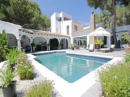 sunseekers's tweet image. Spain | Costa Blanca | Moraira Luxury, Designer 4 Bed/4 Bath Villa With Pool In Private Mediterranean Gardens sunseekers.com/villa/Spain/20…