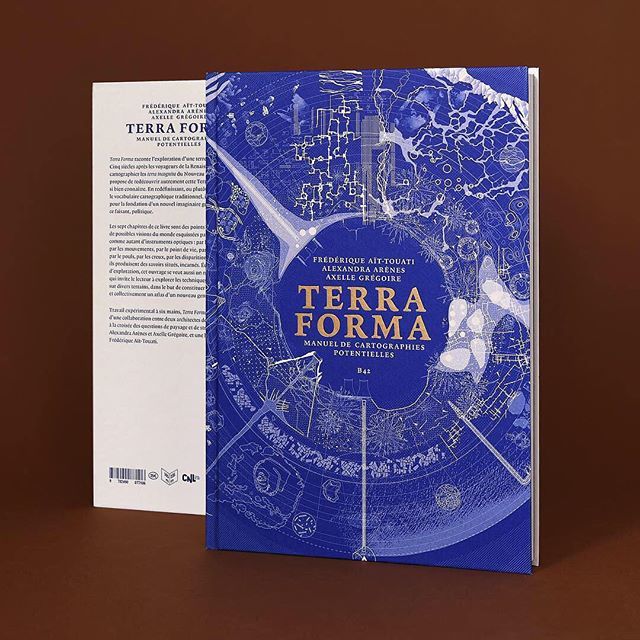 « Terra Forma » a new book designed for @editionsb42 
#bookdesign #bookstagram #graphicdesign #devalence #editionsb42 bit.ly/2IdQ84b