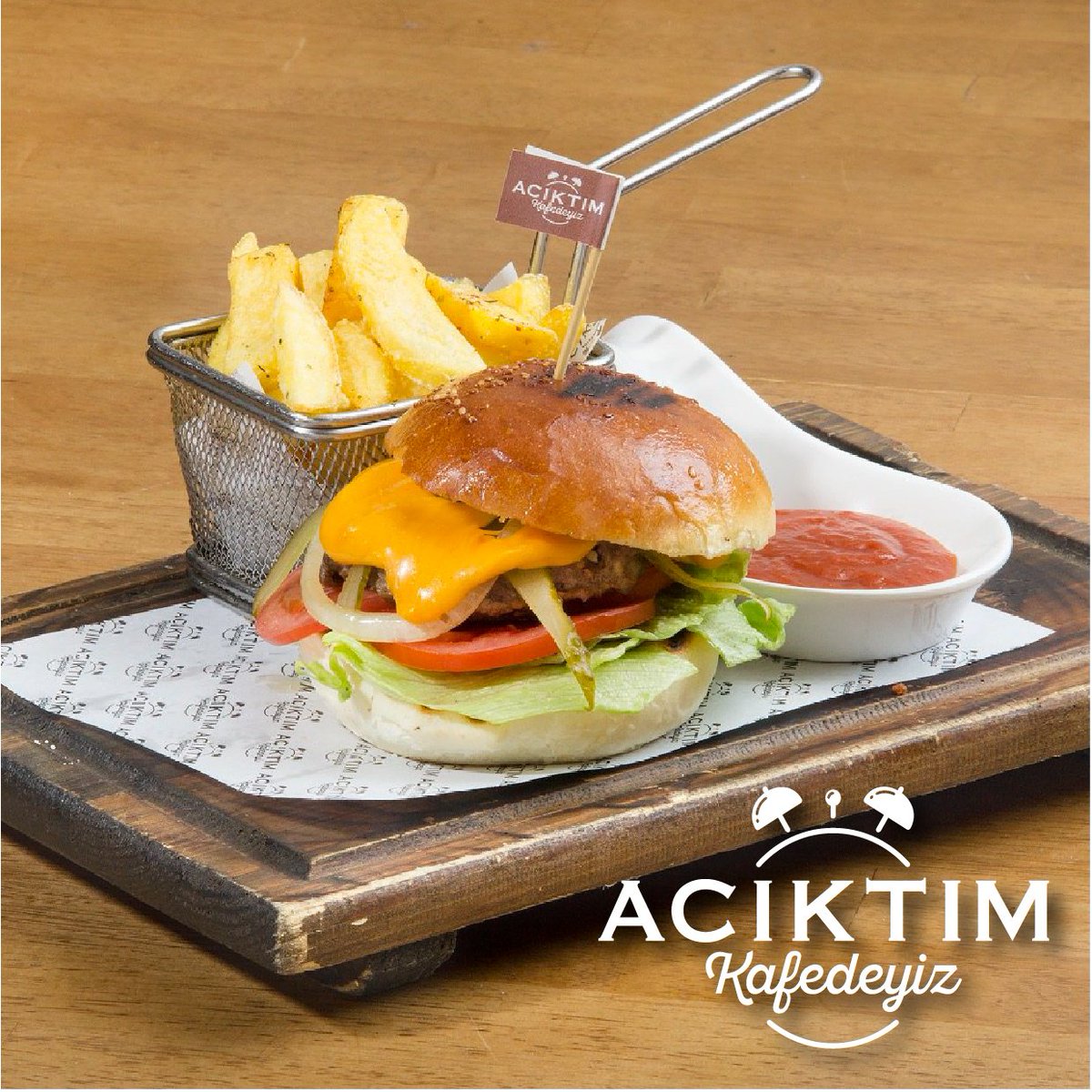 aciktimkafe's tweet photo. Kendini ödüllendirmenin en keyifli yolu. 🍔#aciktim #eskisehir #burger #köfte #meatball #et #meal #food #yummy #amazing #instagood #photooftheday #sweet #dinner #lunch #fresh #tasty #dublincafeirishpub #passageeskisehir #mamülpastaveekmek #3dorganizasyon https://t.co/wW3mH22O6l