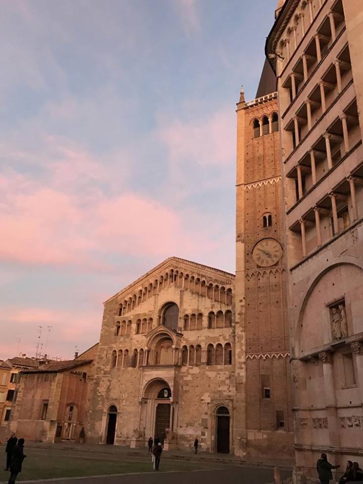 ParmaIncoming's tweet photo. Parma is among the 12 most romantic small towns in Italy locals love!
 Read the article ⬇️
 🥰 https://t.co/hGqDlkAAJv 🥰 https://t.co/BpB90wFMVV