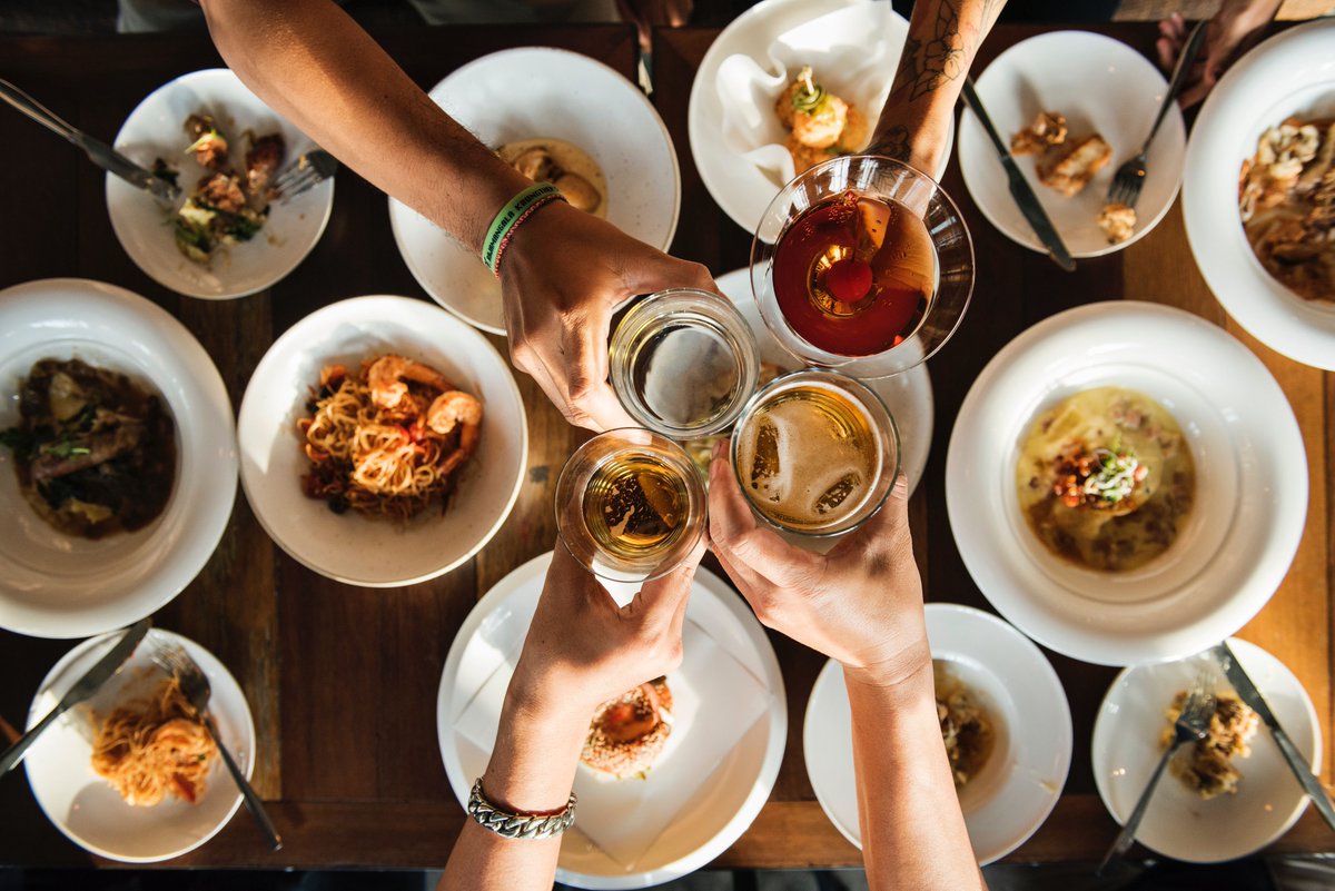 LeedsIndieFood's tweet photo. We know you love food, but how good are you at cooking it? If you fancy an informal lesson where you'll prepare, cook and eat three delicious courses join @LeedsCookSchool on:

23rd May: https://t.co/n2HBMH2600
24th May: https://t.co/ce1GPjQmPb 
25th May: https://t.co/eJkasAlmSt https://t.co/TqdZRASWgC