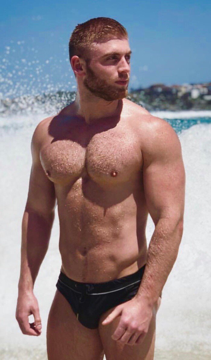 D38V2WEX4AAC733.jpg:large