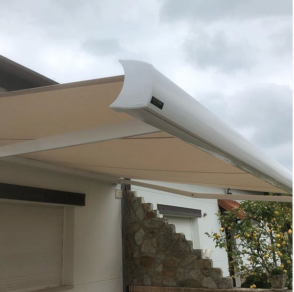 LLAZA_WORLD's tweet photo. MINI-NEWS 123: Nuestro Mini-News, fiel a su cita de los viernes, llega con toda  la información para que estéis bien informados esta Semana Santa. ¡Feliz  fin de semana a todos! 
 #llaza #llazaworld #llazateam #toldo #toldos #awning #awnings #proteccionsolar #solarprotection https://t.co/ujCIWTYF8B