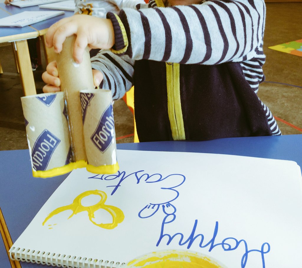 zamudio_paqui's tweet photo. Happy Easter!! @Novaschool_es @MarinaSoto82 #PTA #years2 https://t.co/RaHviZO9XO