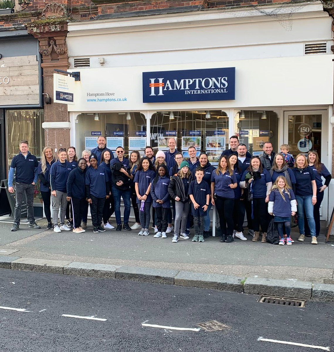 Hamptons Research tweet media