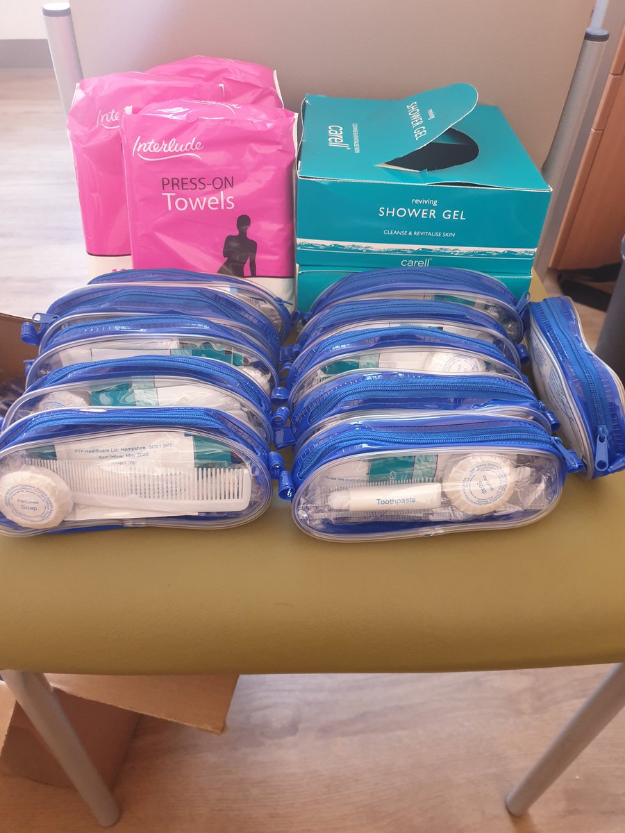 Toiletry bags made up for service users of #teamPICU #Wigan. Bags contain all the essential personal care items & will be given out on admission; maintaining independence, dignity & giving a homely feel! @Llizwilliams @NWBoroughsNHS  @PeriodPovertyUK @starwards #endperiodpoverty