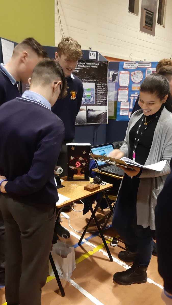 TUS_Athlone_'s tweet photo. Judging in progress here @AthloneIT @SciFest4STEM #STEMAIT https://t.co/L3ASAtCOak