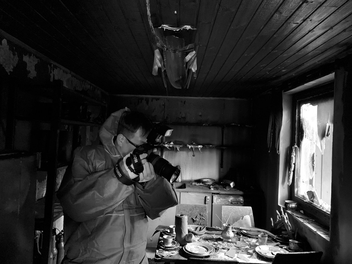 DrGrantThomson1's tweet photo. A fabulous few days spent in Sweden with PhD Researchers from @lrcfs, trying out different imaging techniques on a variety of challenging simulated fire scenes. https://t.co/qVnHgefqXF