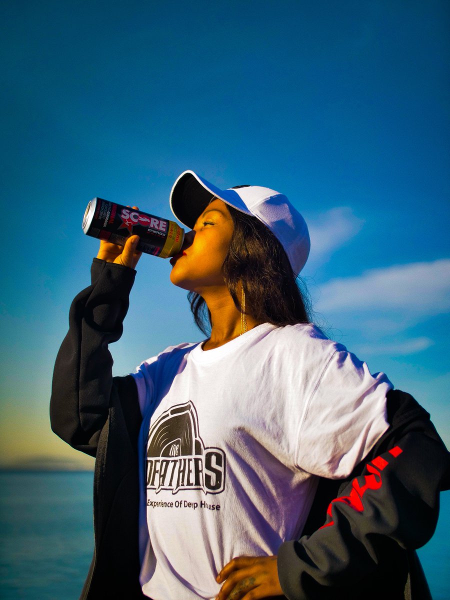 drinkscore's tweet photo. Drink up😎

We've got moves to make this weekend😜

#DoubleShotGuarana #ScoreEnergy #Vibes #FridayFeeling https://t.co/eMFSGWeYU8